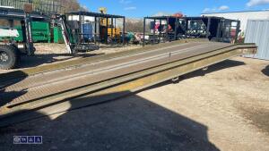 Container loading ramp