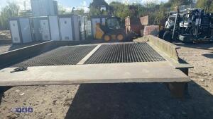 Container loading ramp - 6