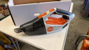 STIHL SEA20 cordless vacuum