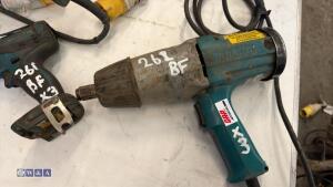 MAKITA 110v impact wrench, angle grinder & 18v impact wrench (147)(101) - 4