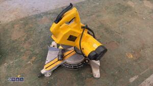 DEWALT 110v mitre saw - 6