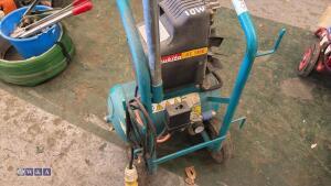 MAKITA 110v compressor - 5