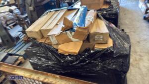 Pallet of windscreen wipers - 5