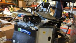 TECHNIQUE 240v tyre changer machine - 10