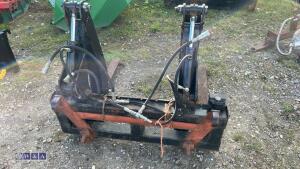 Timber grab c/w euro brackets - 6