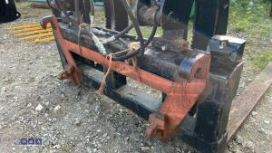 Timber grab c/w euro brackets - 7