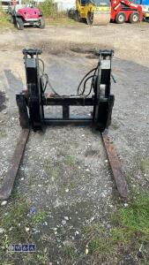 Timber grab c/w euro brackets - 10