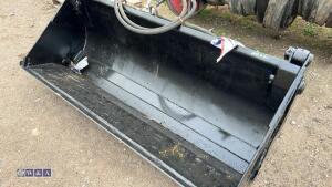 4 in 1 bucket c/w euro brackets - 6