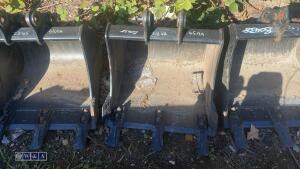 JCB 19'' digging bucket (30mm pins) (unused) - 2