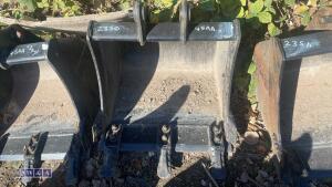 JCB 19'' digging bucket (30mm pins) (unused) - 2