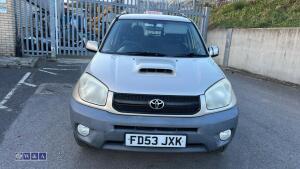 TOYOTA RAV4 diesel 4 door (FD53 JXK)(MoT 8th September 2027)(V5 in office) - 8
