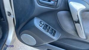 TOYOTA RAV4 diesel 4 door (FD53 JXK)(MoT 8th September 2027)(V5 in office) - 14