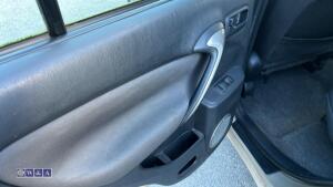 TOYOTA RAV4 diesel 4 door (FD53 JXK)(MoT 8th September 2027)(V5 in office) - 23