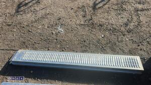 Pair of metal loading ramps - 4