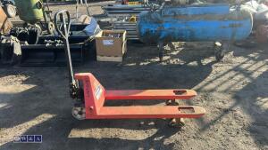 2500kg manual pallet truck - 2