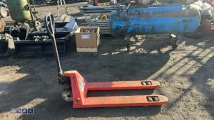 2500kg manual pallet truck - 4