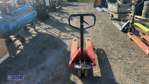 2500kg manual pallet truck - 5