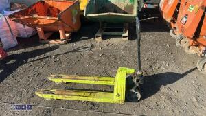 2200kg manual pallet truck - 4
