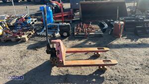 Pallet truck (red) - 6