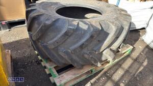 MICHELIN tyre (495/70R24) - 2