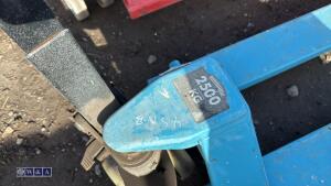 2500kg manual pallet truck - 4