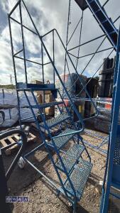 Wheeled warehouse steps - 2