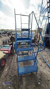 Wheeled warehouse steps - 2