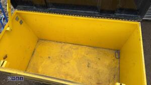Wheeled contractor site vault - 5