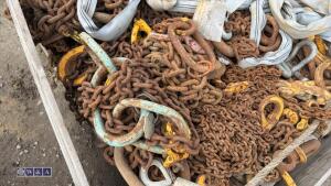 Pallet of lifting chains - 3