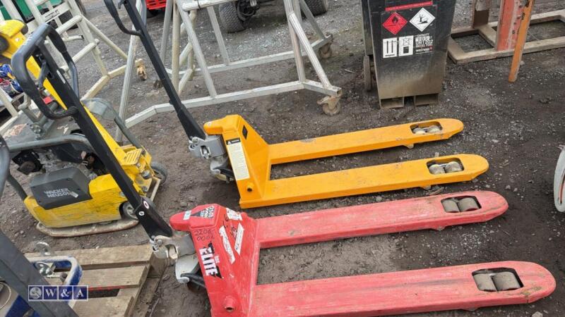 2500kg manual pallet truck