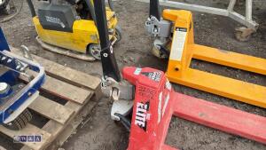 2500kg manual pallet truck - 3