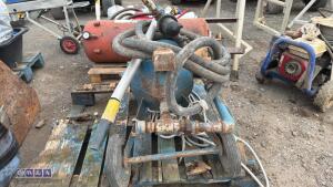 Shot blast pot & hose - 3