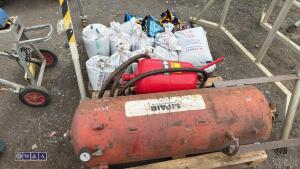 Approx 12 x bags of scangrit, air tank & shot blaster