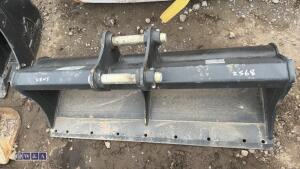 4ft ditching bucket to suit 3t (40mm pins) - 2