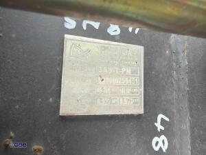9'' digging bucket c/w bolt on blade to suit 1.5t (35mm pins) - 6