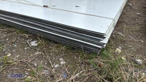 Quantity of aluminium composite sheets - 3