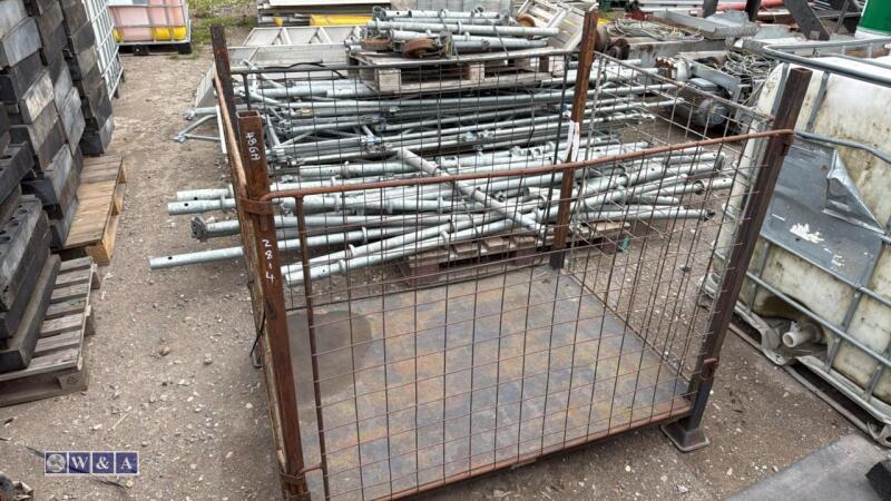 Metal stillage