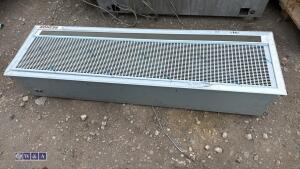 REZNOR 3-phase overhead door heater