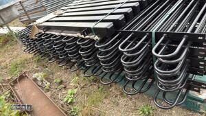 Bow top fencing (approx 10 x 2m x 1m panels, 11 x post) - 4