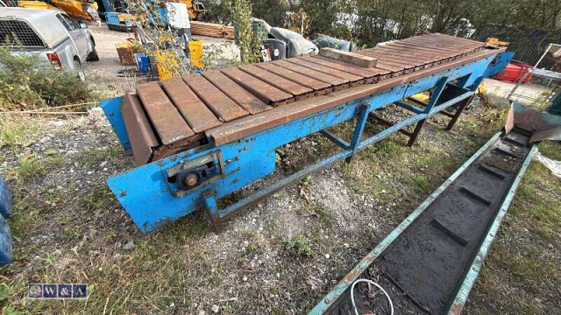 Conveyor belt & platform