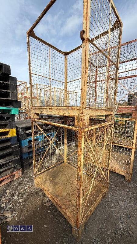 2 x metal cages