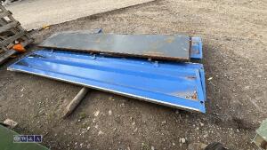 Set of 20ft sides from a lorry & back door - 3