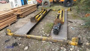 4-post vehicle lift - 8