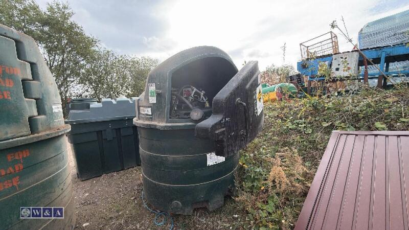 FUEL STATION 1400ltr diesel tank c/w 240v pump, fuel meter & hose