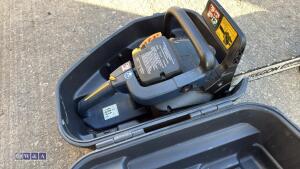 Petrol chainsaw c/w case - 4