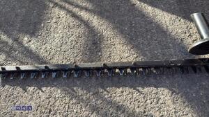 STIHL HS87R petrol hedge trimmer - 5