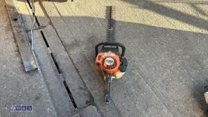 STIHL HS45 petrol hedge trimmer (3422450) - 3