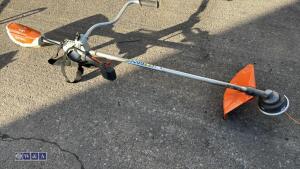 STIHL battery strimmer & backpack battery - 4