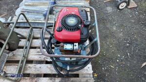 Hydraulic pump c/w Briggs engine