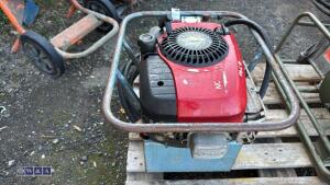 Hydraulic pump c/w Briggs engine - 5